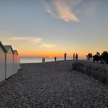 Charmante Villa Plein Sud 50M De La Plage - Balcon Vue Laterale Sur Mer - Equipee De La Fibre, Wifi, Internet Mers-les-Bains Exterior foto