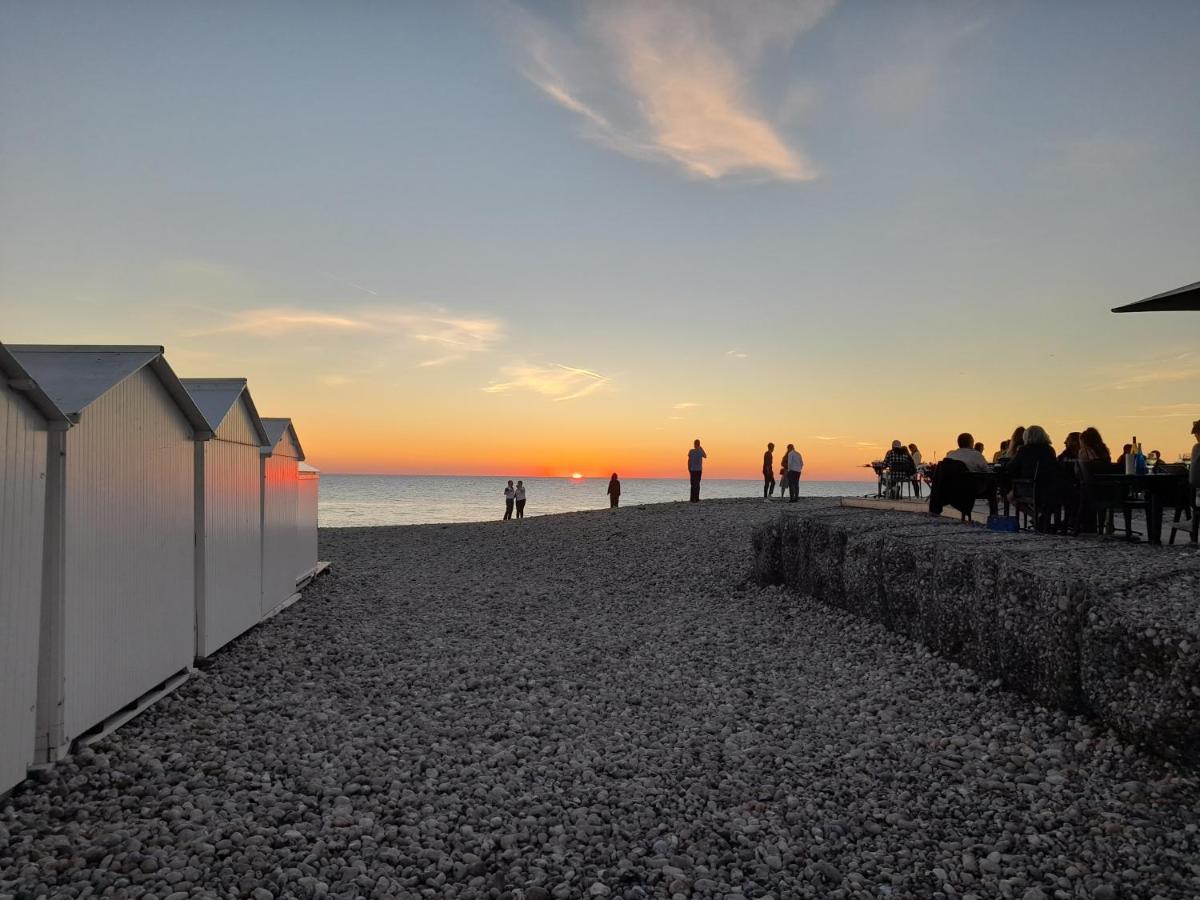 Charmante Villa Plein Sud 50M De La Plage - Balcon Vue Laterale Sur Mer - Equipee De La Fibre, Wifi, Internet Mers-les-Bains Exterior foto